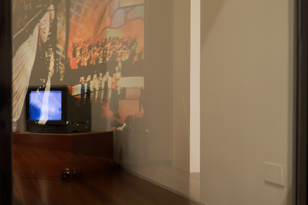 Shelter House installation view. Photo: Janneth Gil.